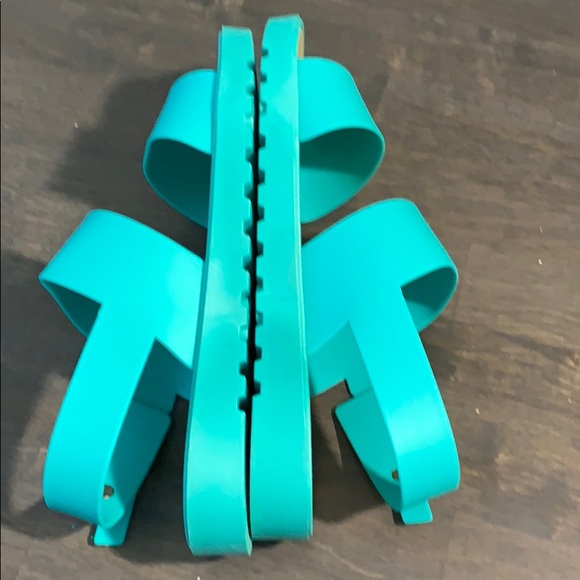 Kali Flip Flip Strappy Slingback Sandals / New - Picture 6 of 8